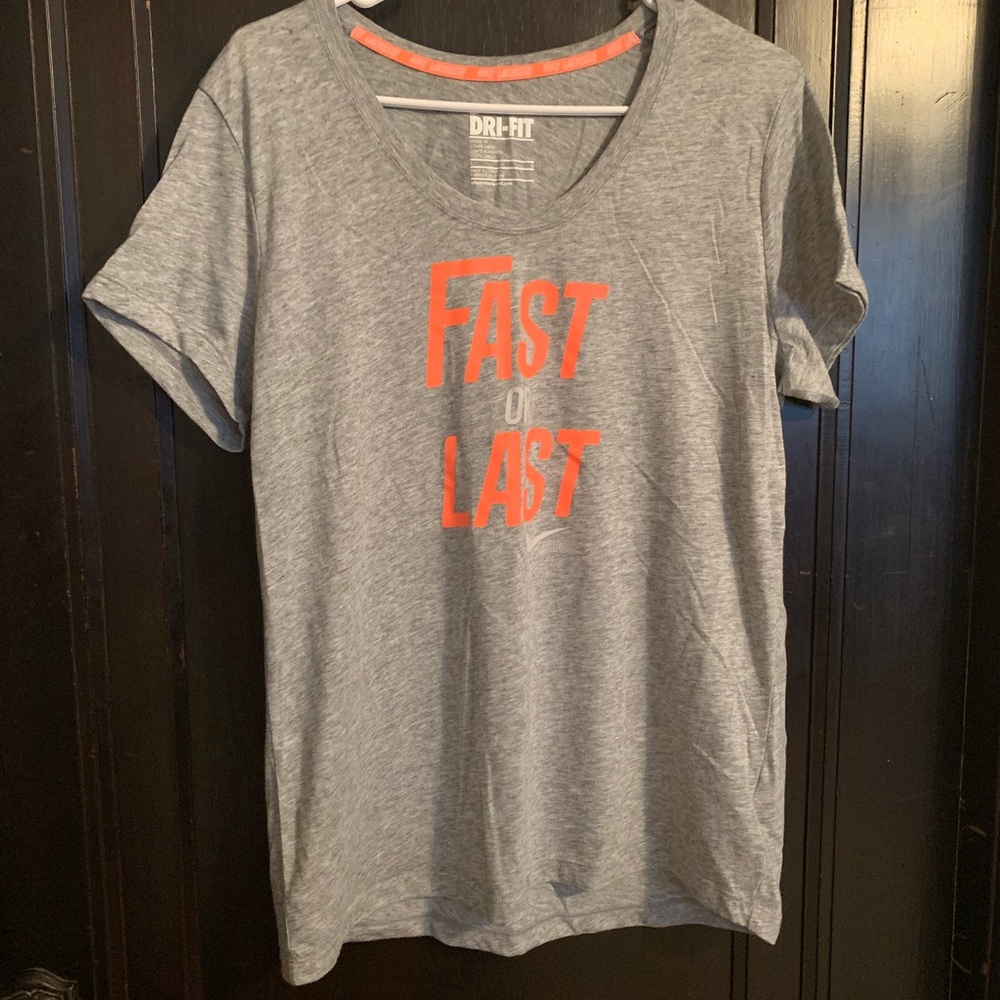 🛍 4/$20 🛍 Nike Women’s Dri-Fit T-Shirt